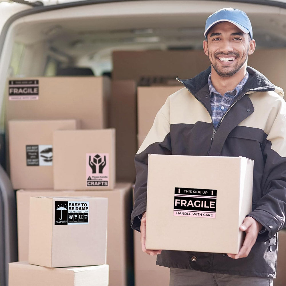 4x6 inch fan-fold labels on label printer paper by MUNBYN CA, shown in a stacked, ready-to-use sheet format.